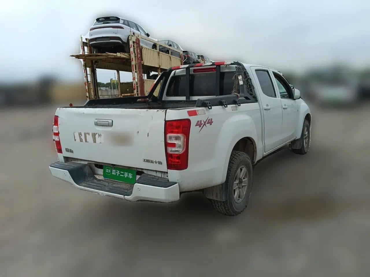 Isuzu JLM 2018 2.8T Classic Edition 4x4 Luxury Model with Extended Cargo Bed JE493ZLQ5F — миниатюра 6