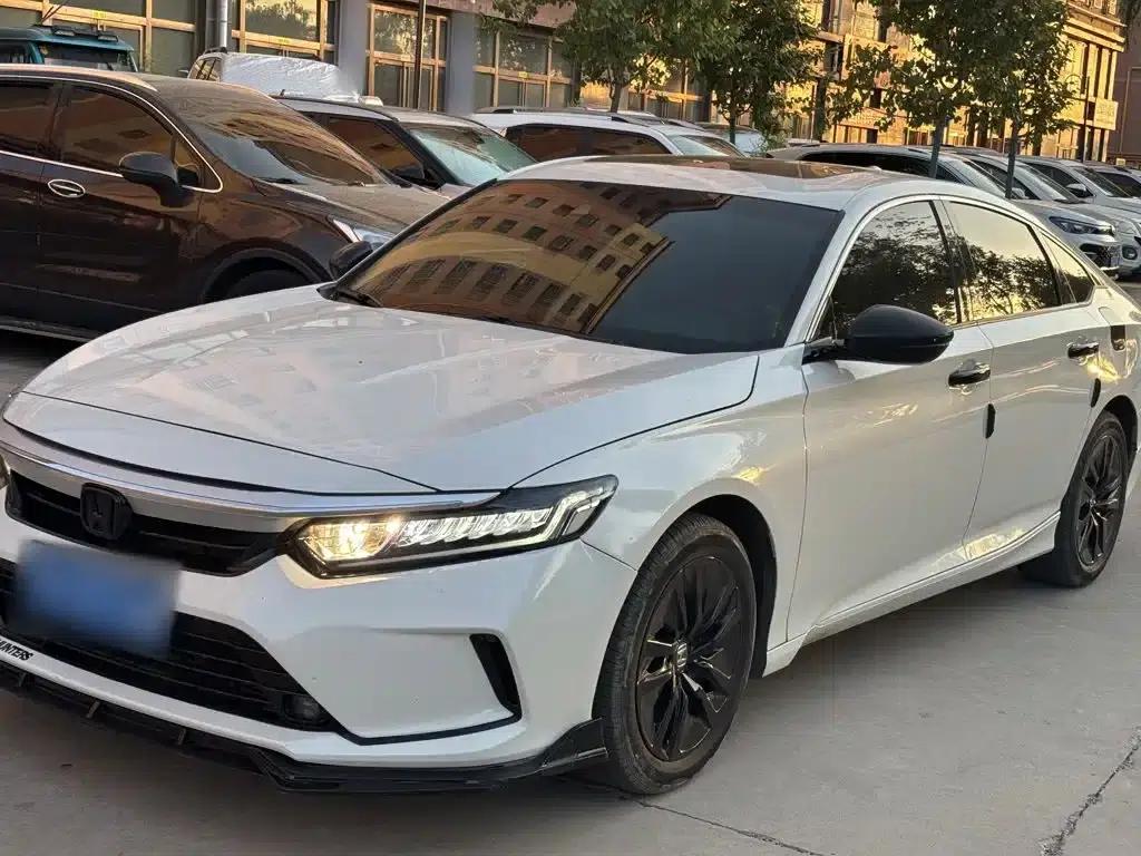 Inspire 2022 Hybrid 2.0L Smart Edition — миниатюра 1