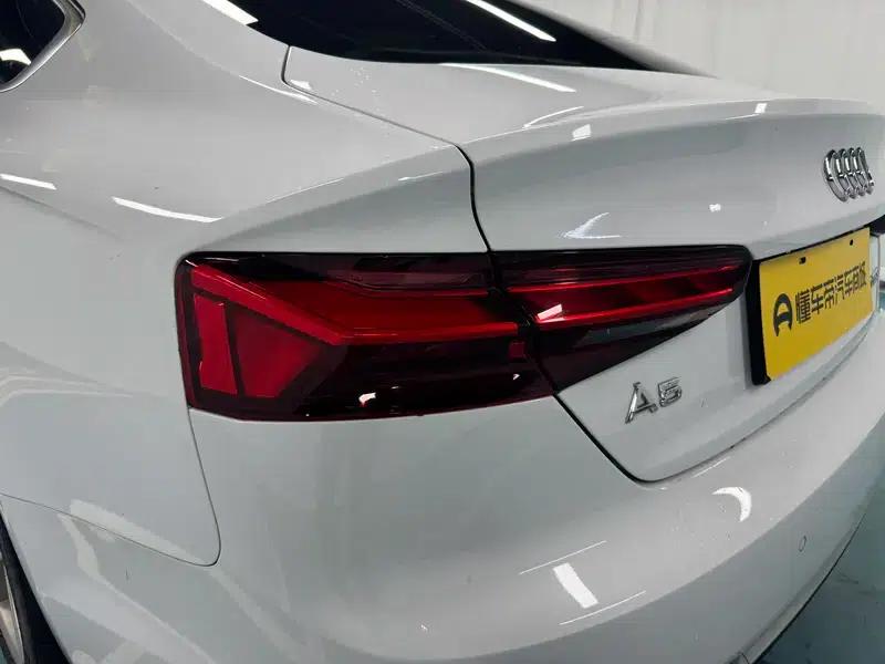 Audi A5 2022 Sportback 40 TFSI Fashionable Elegant Model — миниатюра 13