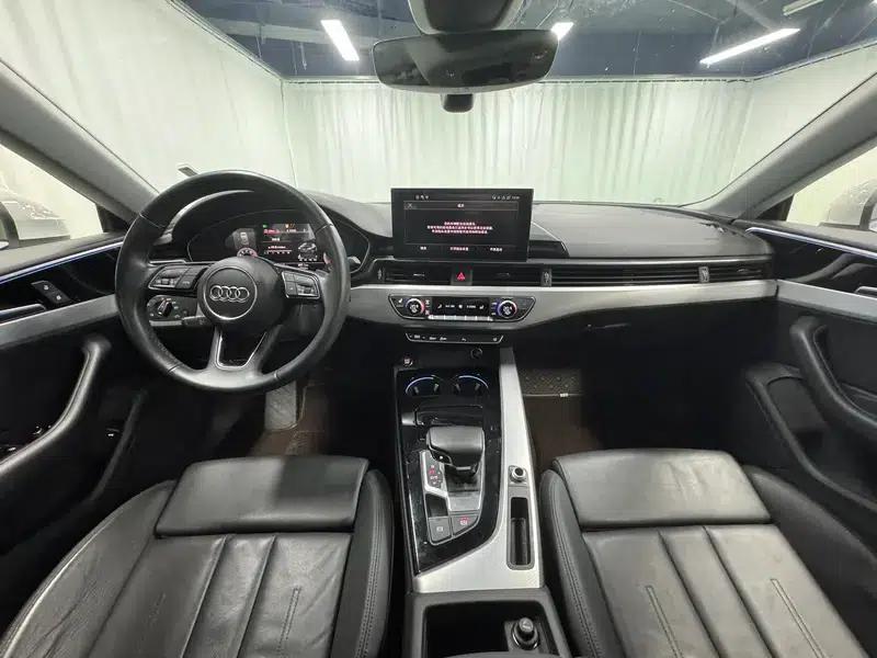 Audi A5 2022 Sportback 40 TFSI Fashionable Elegant Model — миниатюра 14