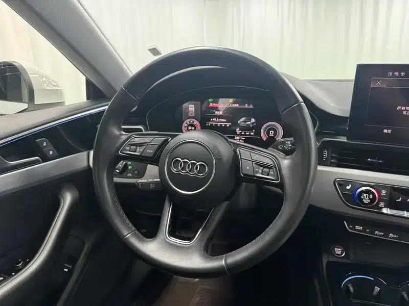 Audi A5 2022 Sportback 40 TFSI Fashionable Elegant Model — миниатюра 16