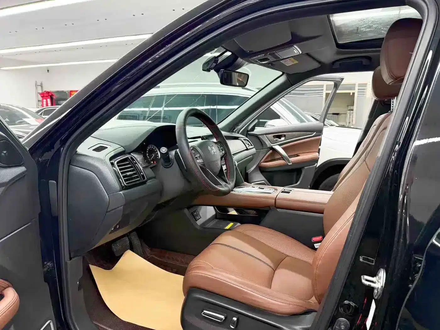 Honda UR-V 2020 370TURBO AWD Premium Edition — миниатюра 7