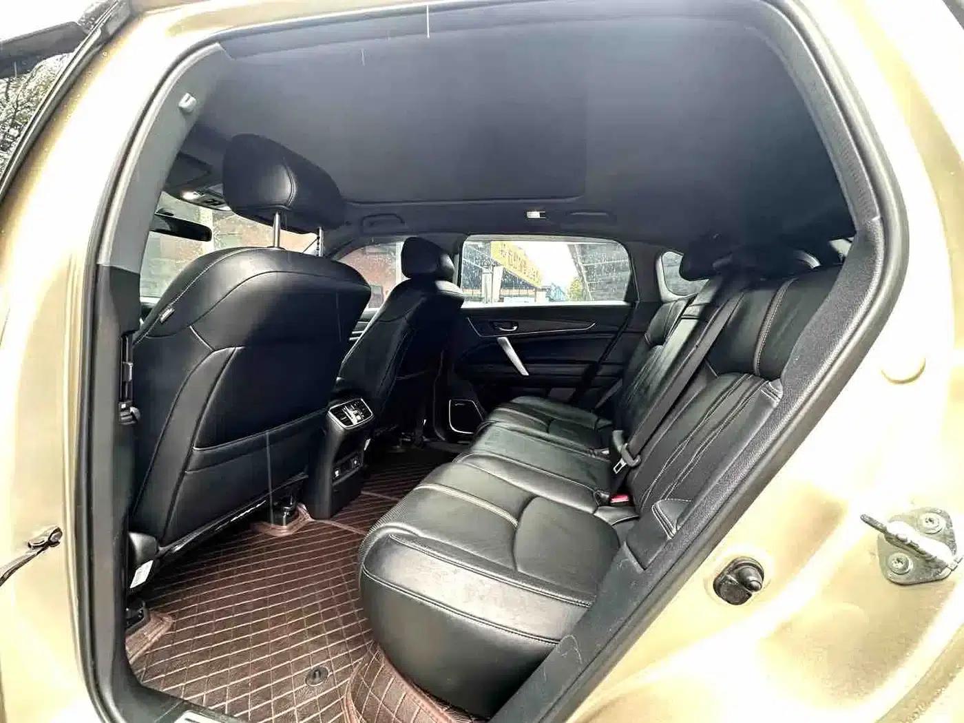Honda UR-V 2020 370TURBO 2WD Premium Edition — миниатюра 6