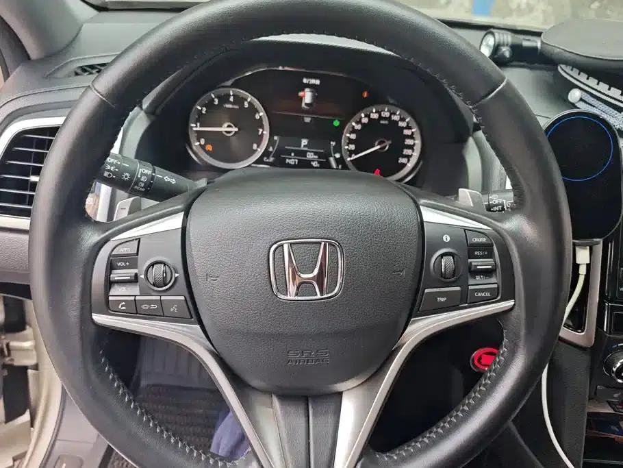 Honda UR-V 2017 370TURBO 2WD Premium Edition (National V Emission Standard) — миниатюра 15