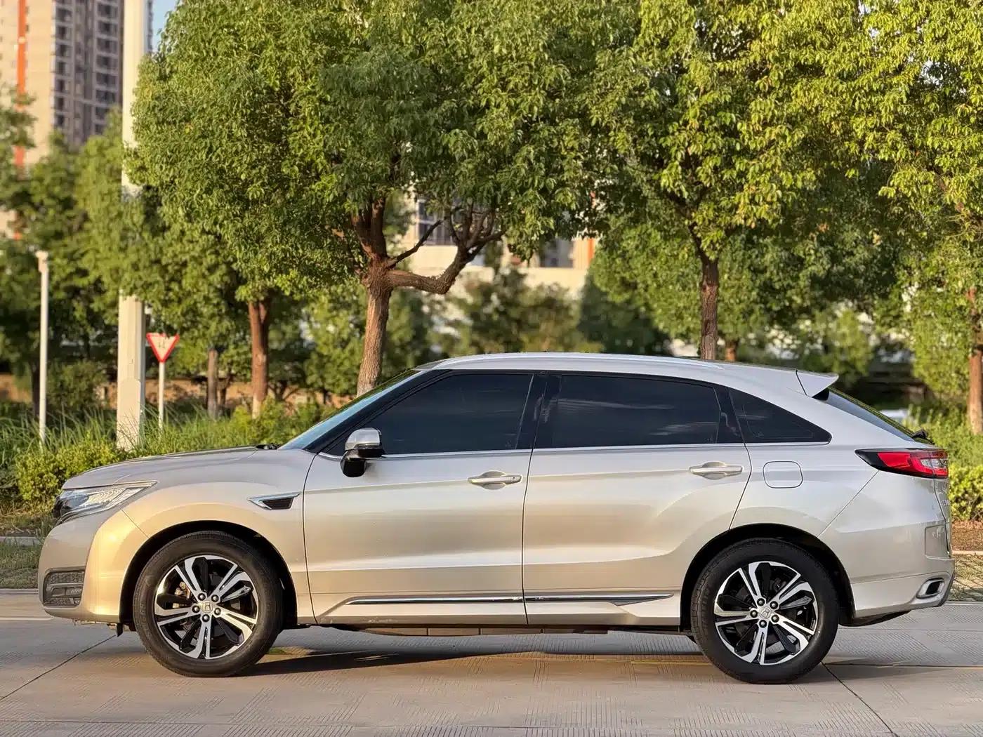 Honda UR-V 2017 370TURBO 2WD Premium Edition (National V Emission Standard) — миниатюра 4