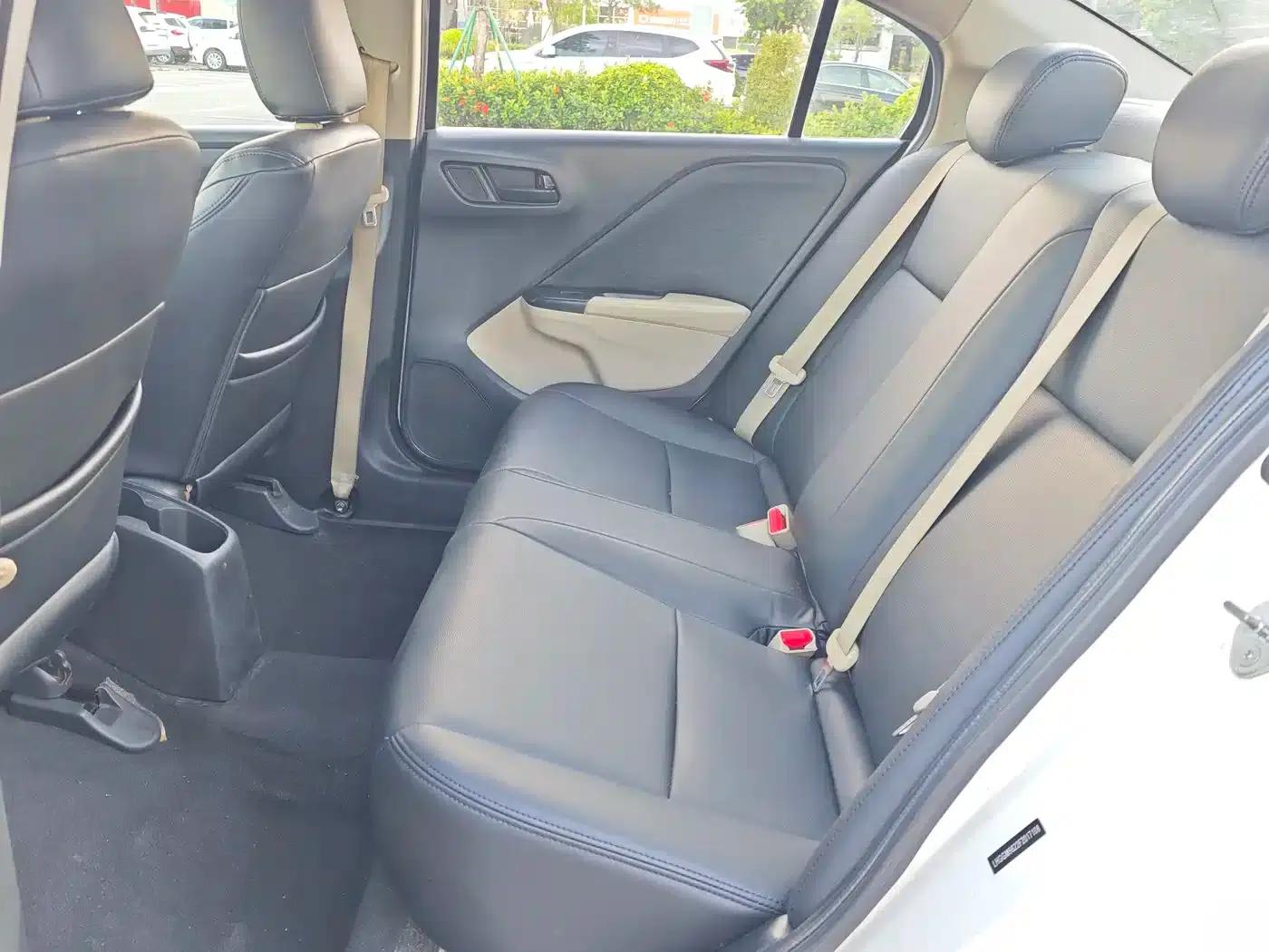 Honda City 2017 1.5L CVT Comfort Edition — миниатюра 11