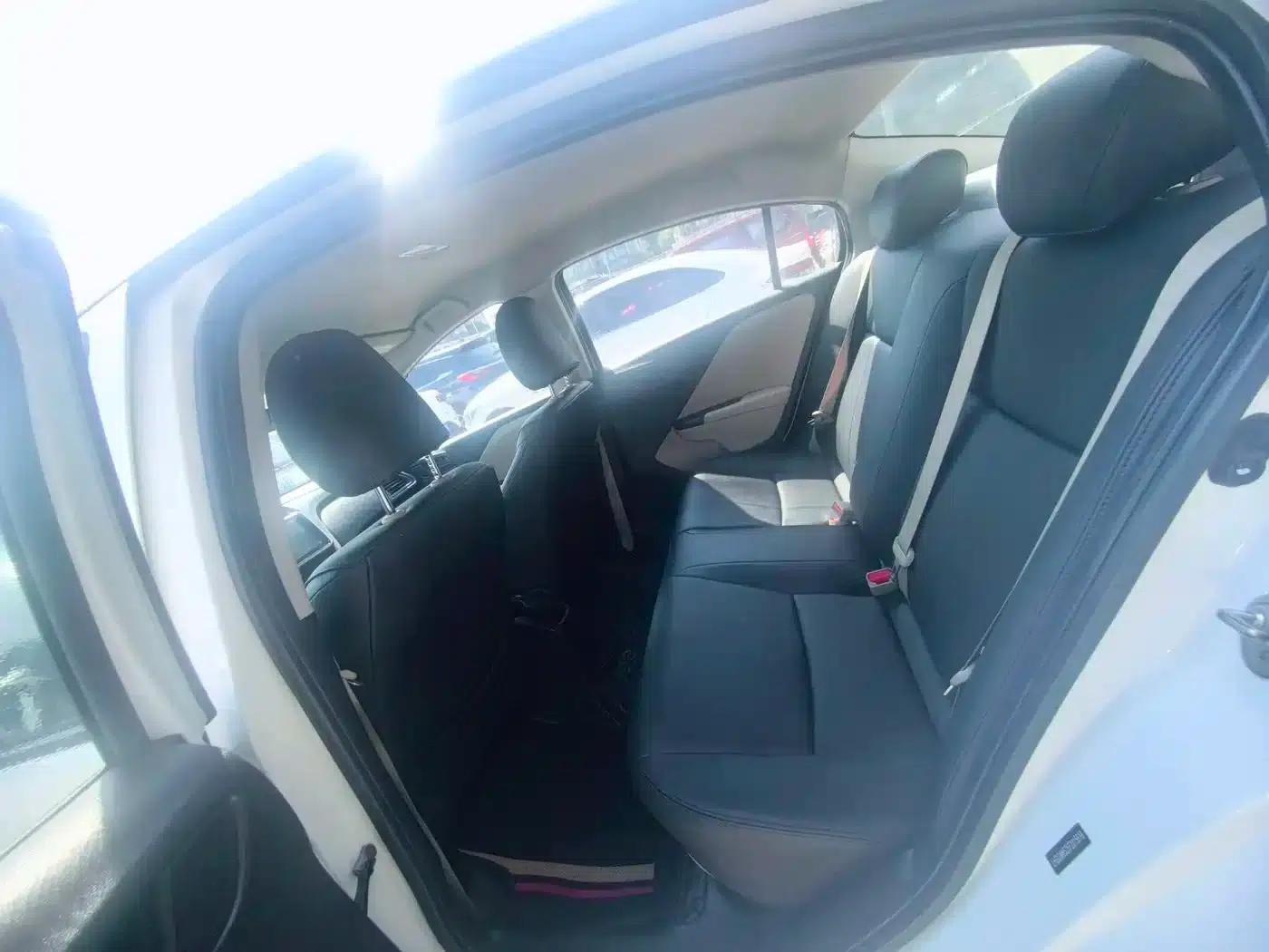 Honda City 2015 1.5L Manual Entry-level Edition — миниатюра 10