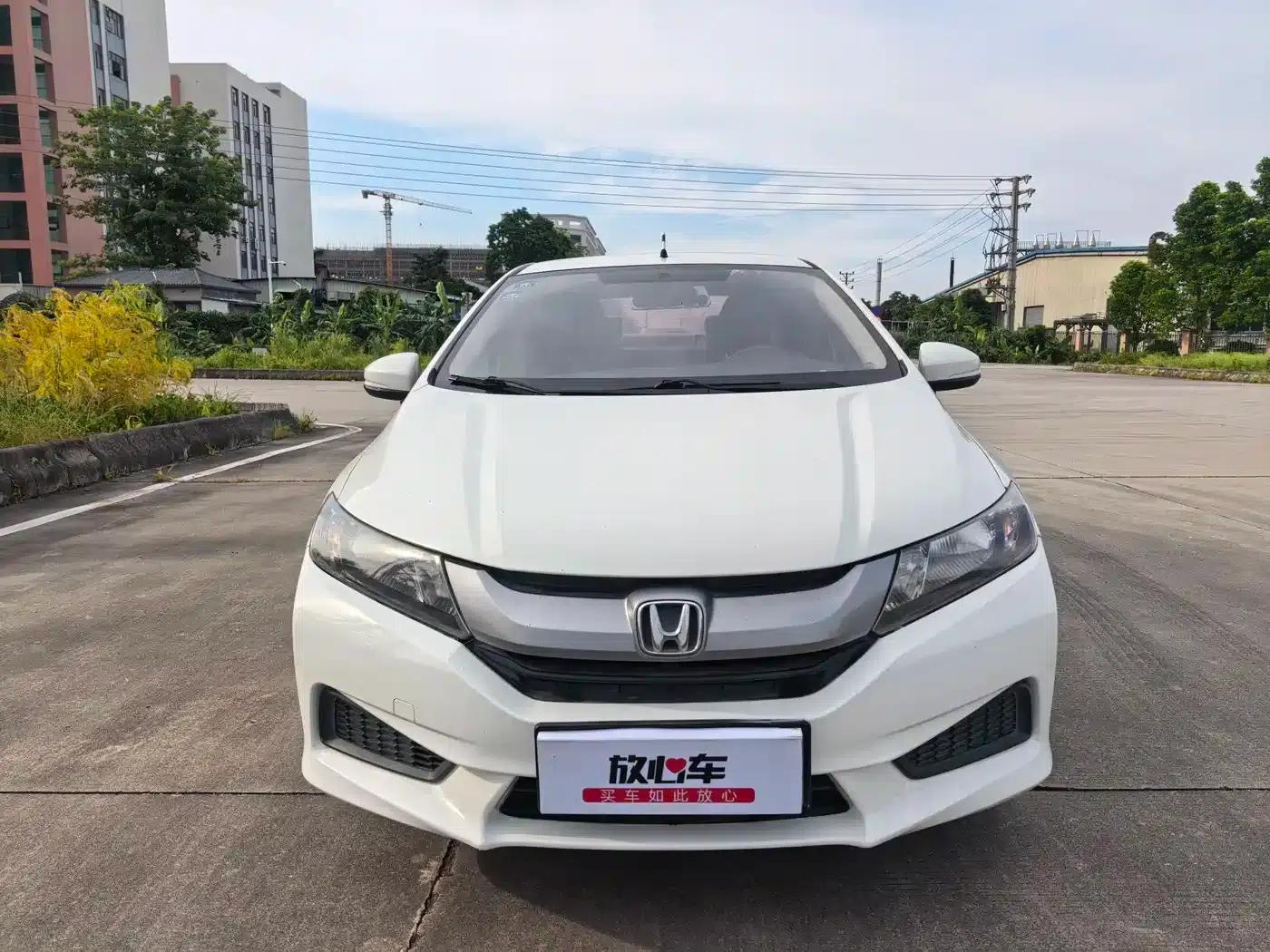 Honda City 2015 1.5L CVT Comfort Edition — миниатюра 2