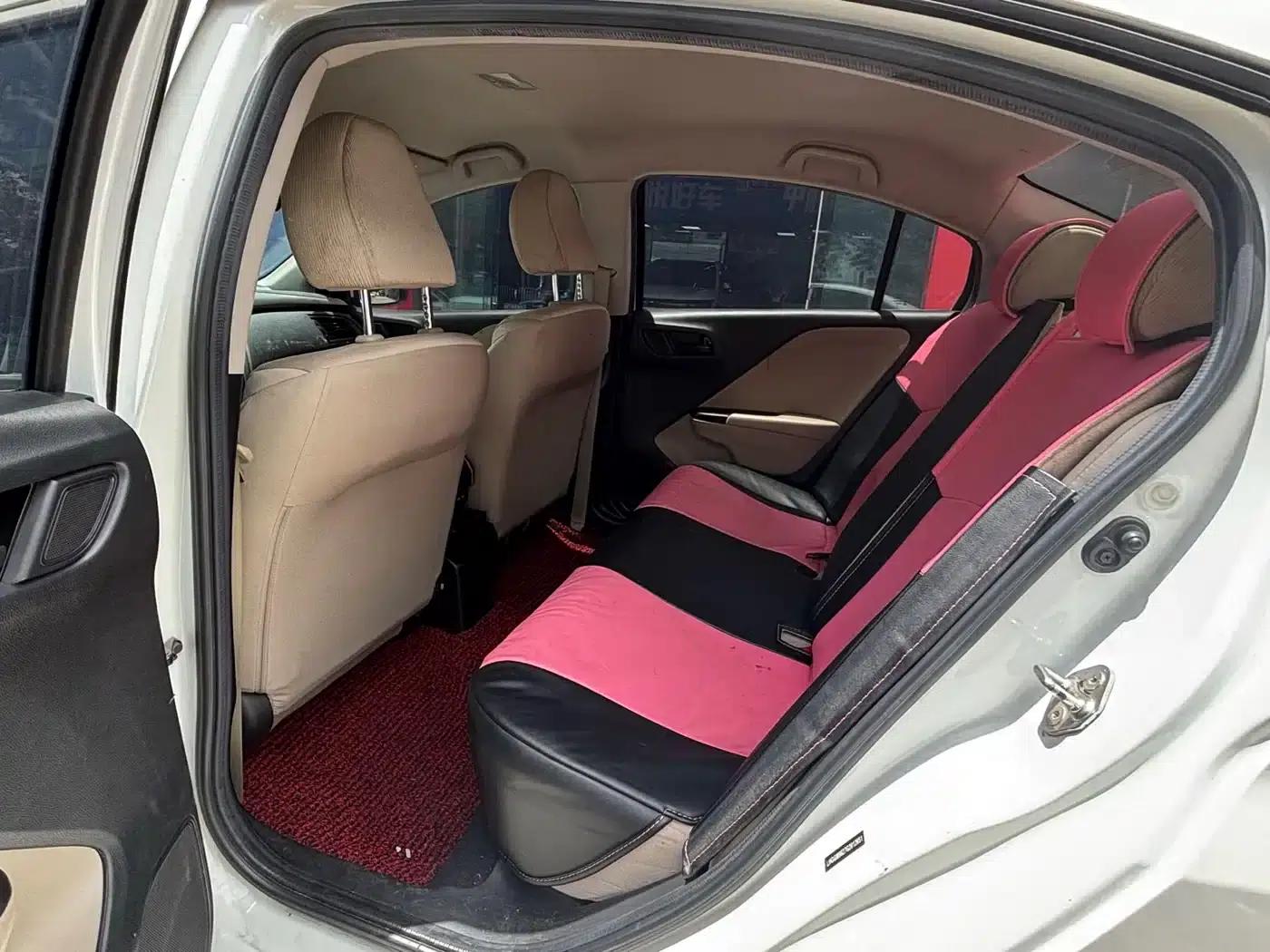 Honda City 2017 1.5L CVT Comfort Edition — миниатюра 7