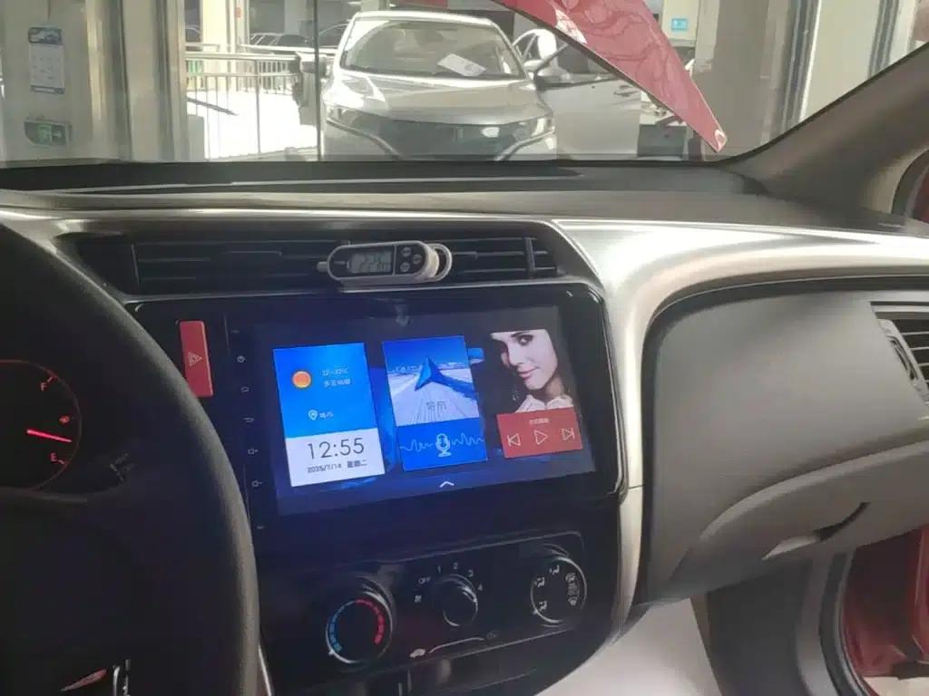 Honda City 2015 1.5L CVT Comfort Edition — миниатюра 13