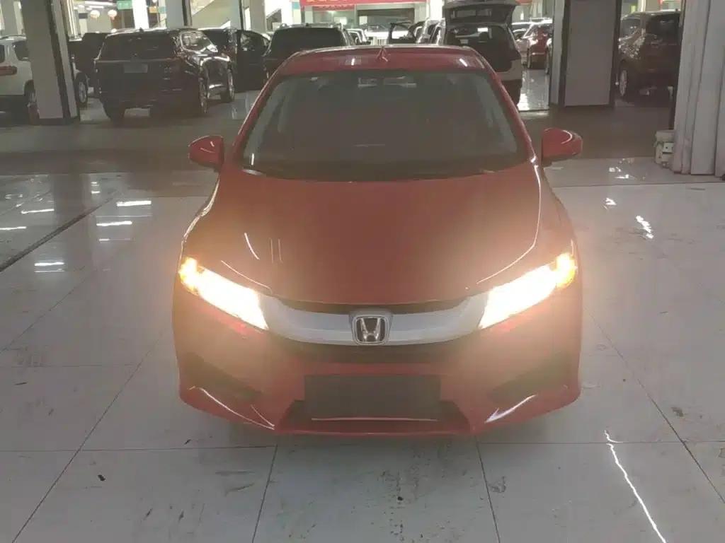 Honda City 2015 1.5L CVT Comfort Edition — миниатюра 3