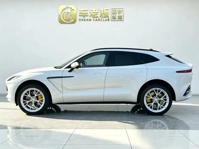 Aston Martin DBX 2020 4.0T V8 — миниатюра 3