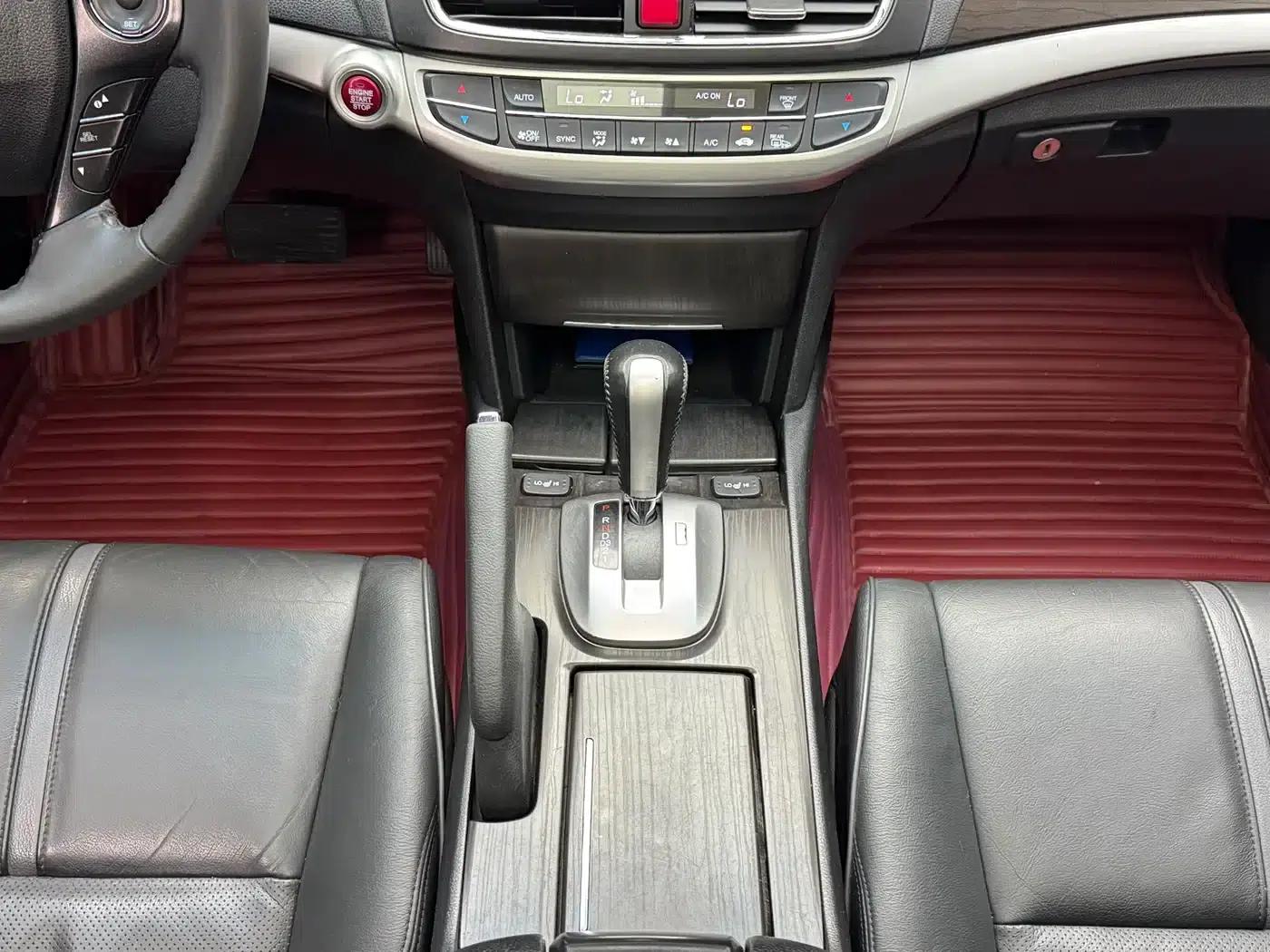 Crosstour 2016 2.4L Luxury Edition — миниатюра 13
