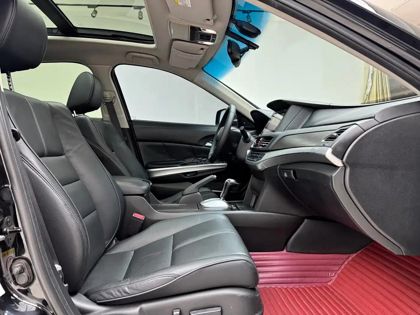 Crosstour 2016 2.4L Luxury Edition — миниатюра 15