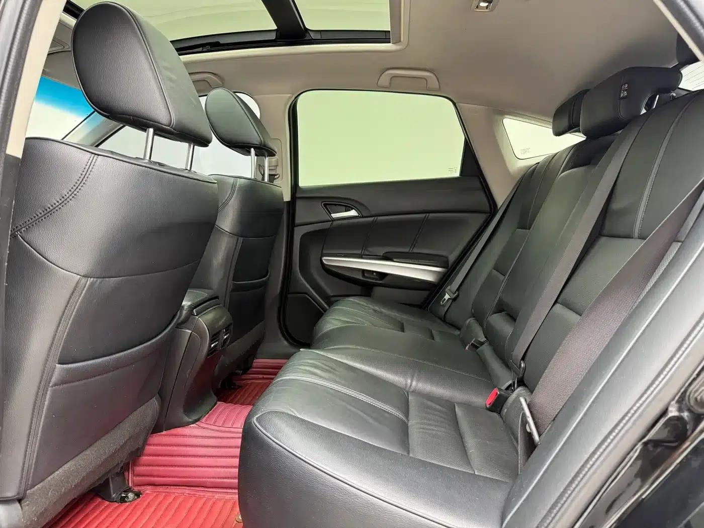 Crosstour 2016 2.4L Luxury Edition — миниатюра 8