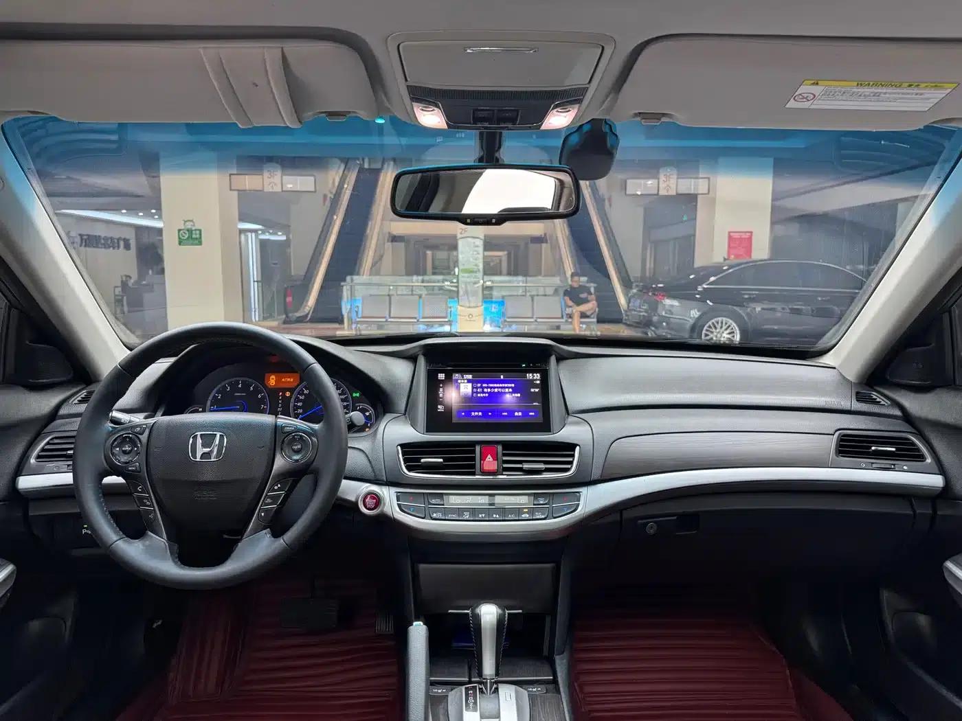 Crosstour 2016 2.4L Luxury Edition — миниатюра 9