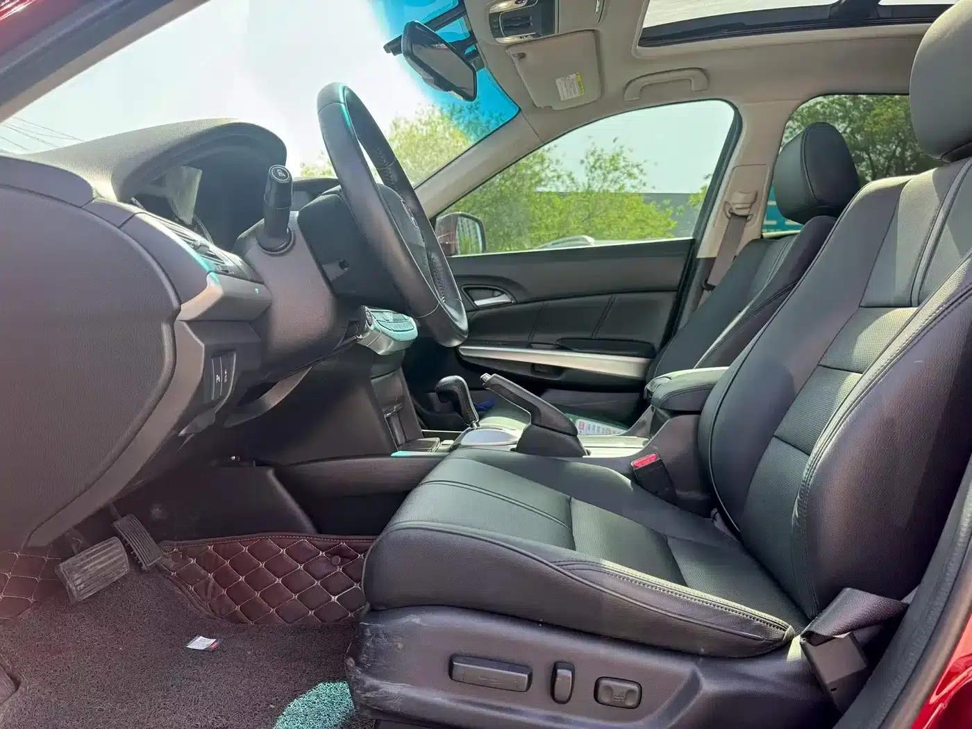 Crosstour 2016 2.4L Luxury Edition — миниатюра 4