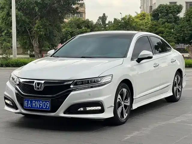 Spirior 2017 2.4L Luxury Edition
