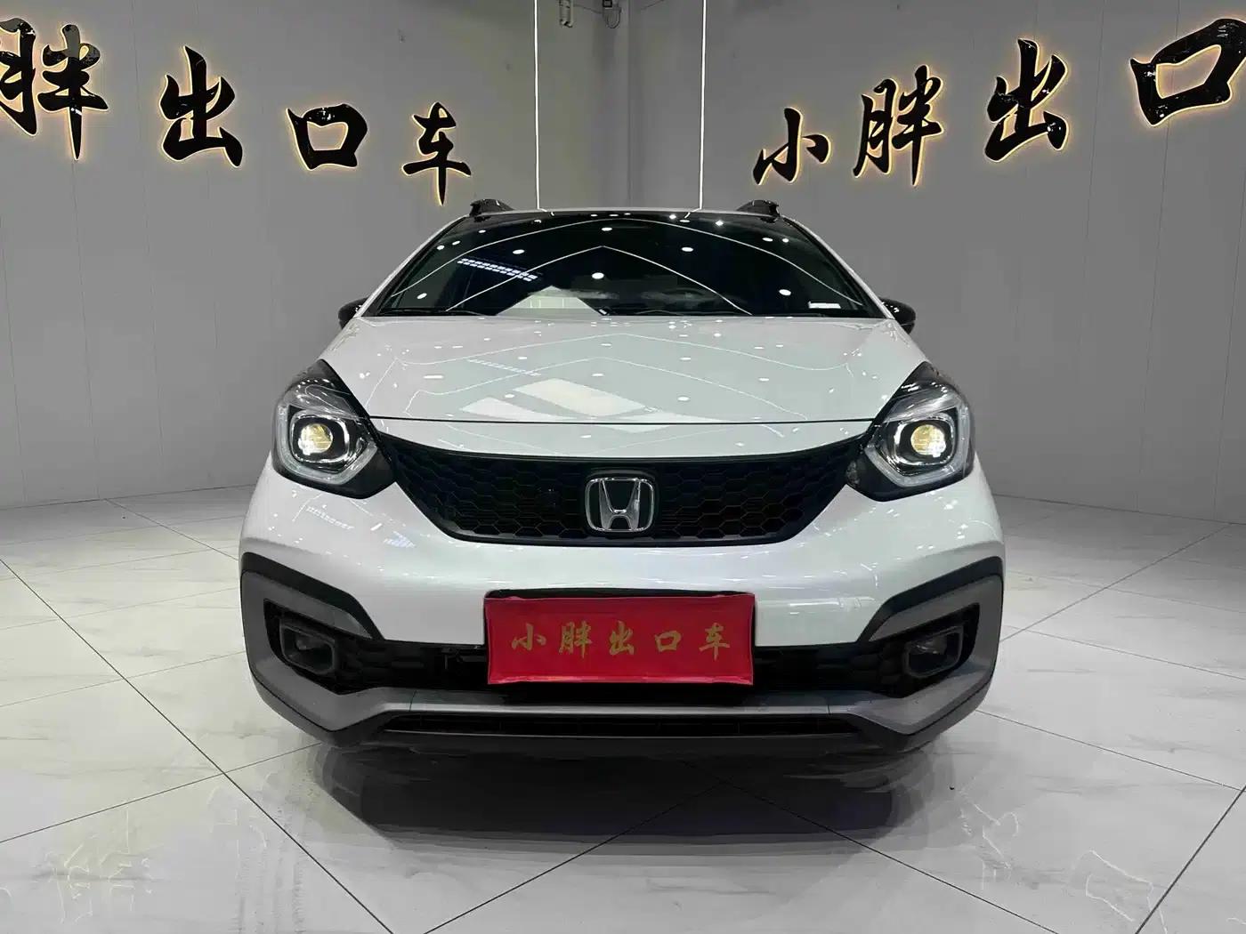 LIFE 2023 1.5L CVT CRO-SS Fun Edition — миниатюра 2