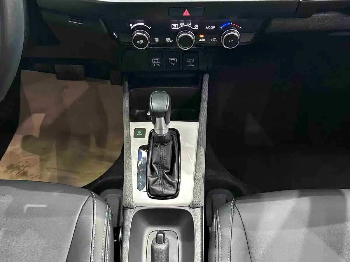 LIFE 2023 1.5L CVT CRO-SS Fun Edition — миниатюра 13