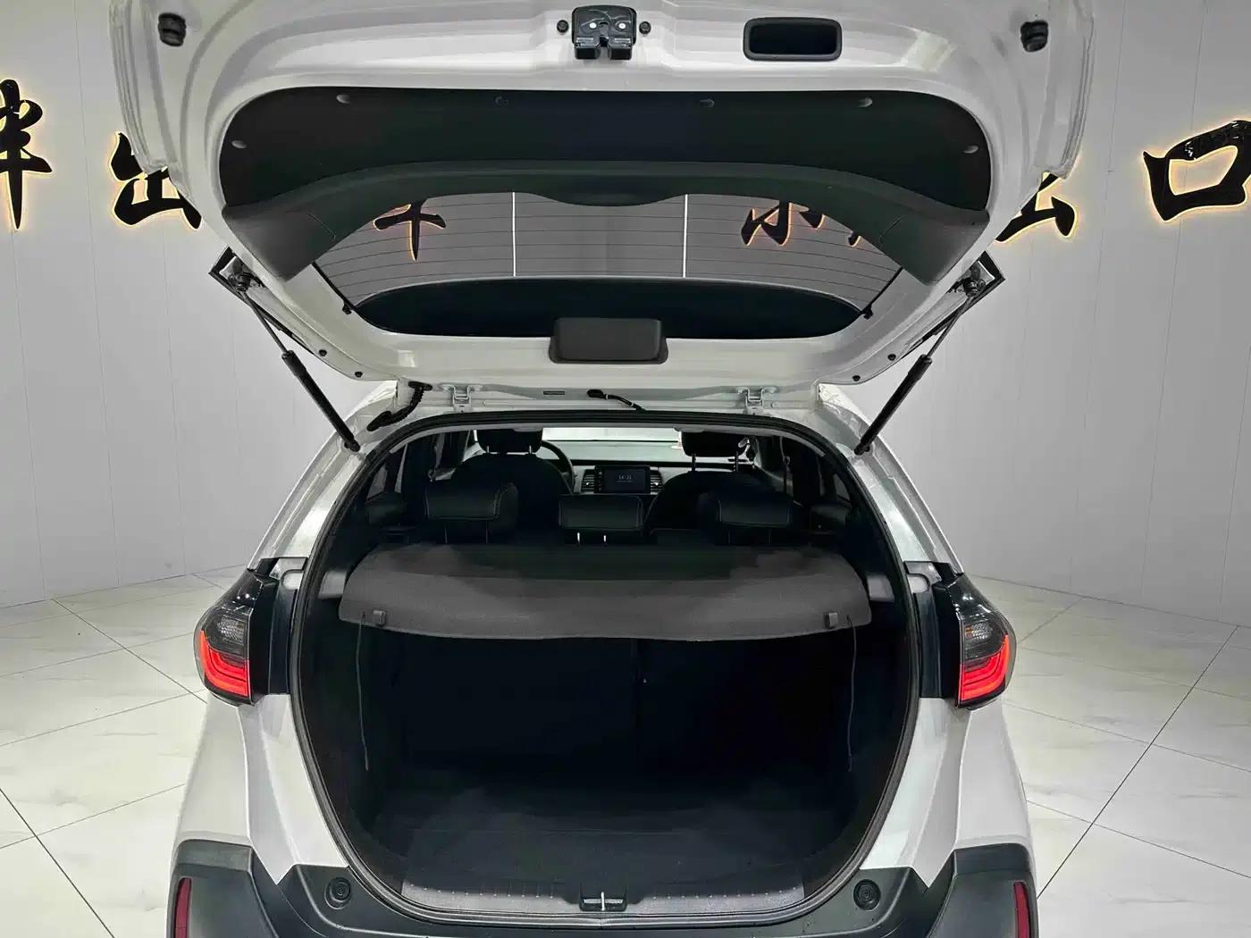 LIFE 2023 1.5L CVT CRO-SS Fun Edition — миниатюра 16