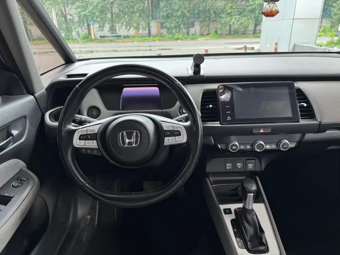 LIFE 2021 1.5L CVT CRO-SS Fun Edition — миниатюра 9