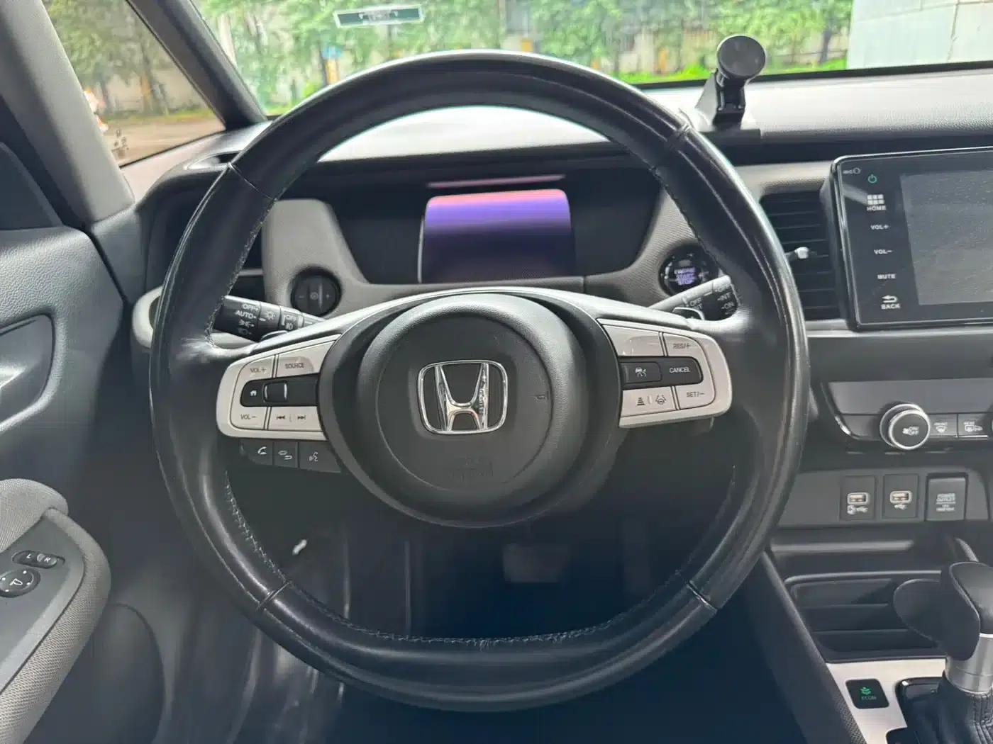 LIFE 2021 1.5L CVT CRO-SS Fun Edition — миниатюра 10