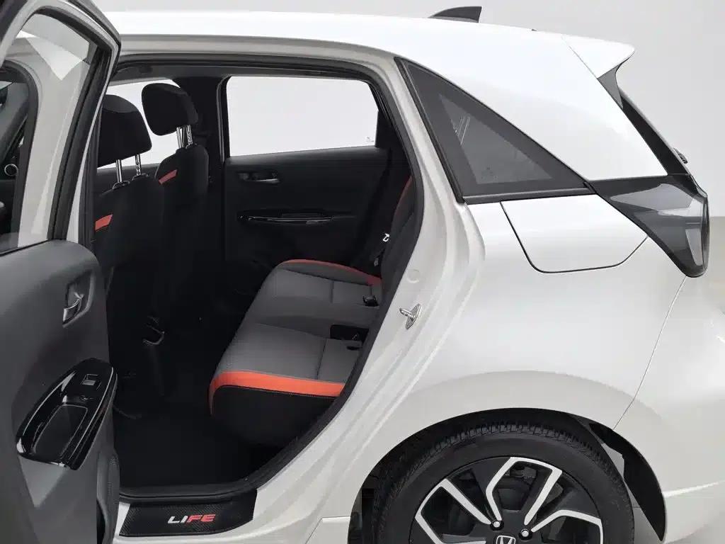 LIFE 2021 1.5L CVT SPORT Edition — миниатюра 15