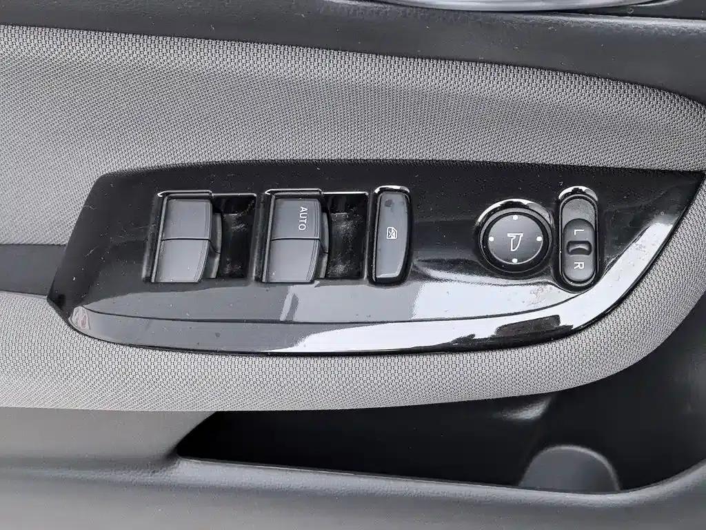 LIFE 2021 1.5L CVT SPORT Edition — миниатюра 9
