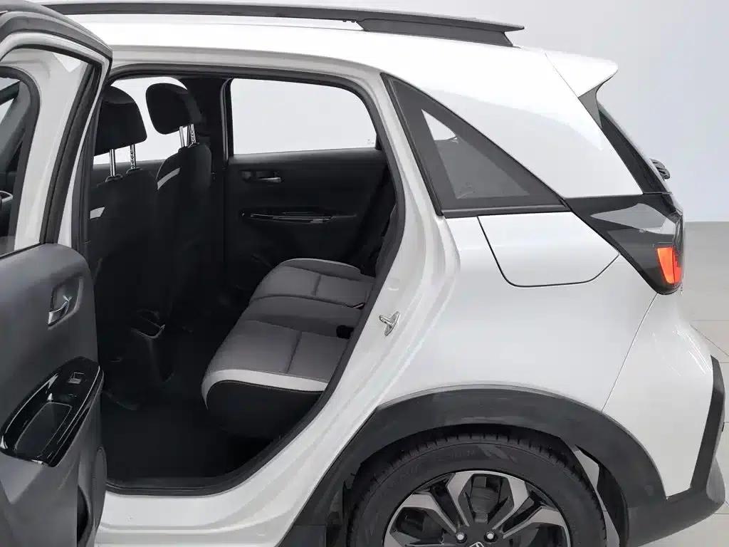 LIFE 2021 1.5L CVT CRO-S Fun Edition — миниатюра 15