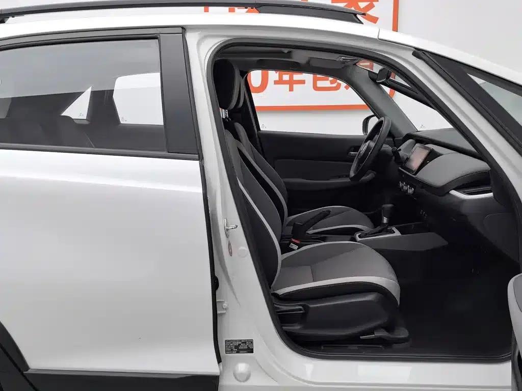 LIFE 2021 1.5L CVT CRO-S Fun Edition — миниатюра 23