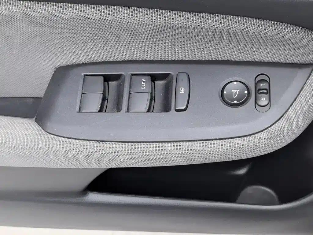 LIFE 2021 1.5L CVT CRO-S Fun Edition — миниатюра 9