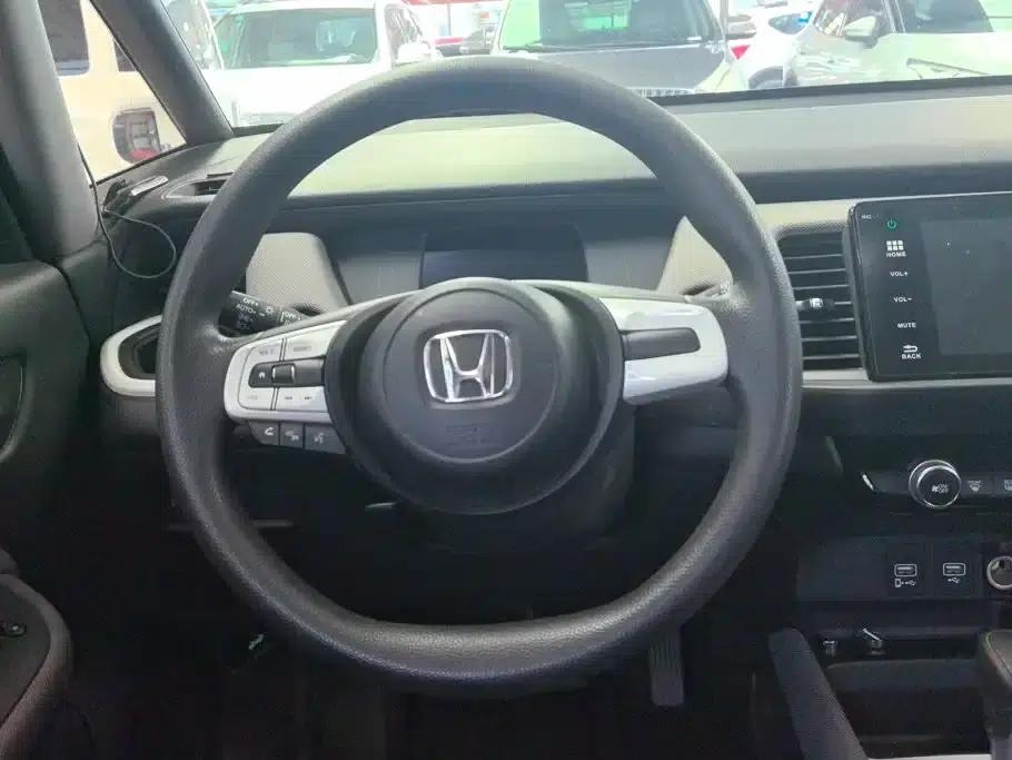 LIFE 2021 1.5L CVT CRO-S Fun Edition — миниатюра 15