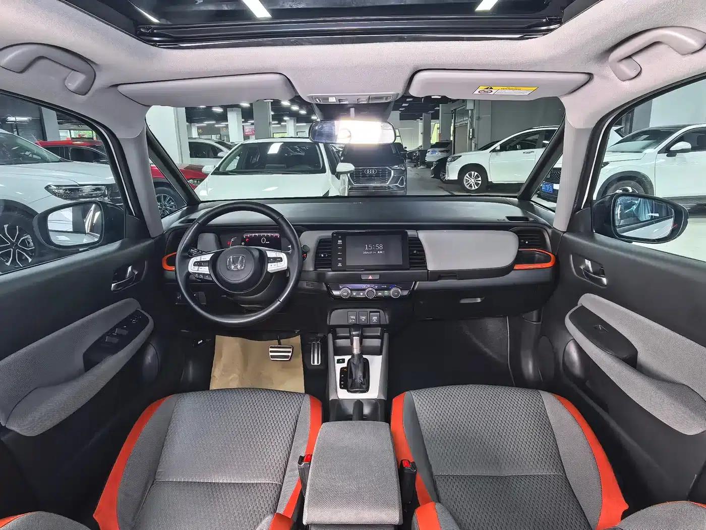 LIFE 2023 1.5L CVT SPO-SS Dynamic Edition — миниатюра 16