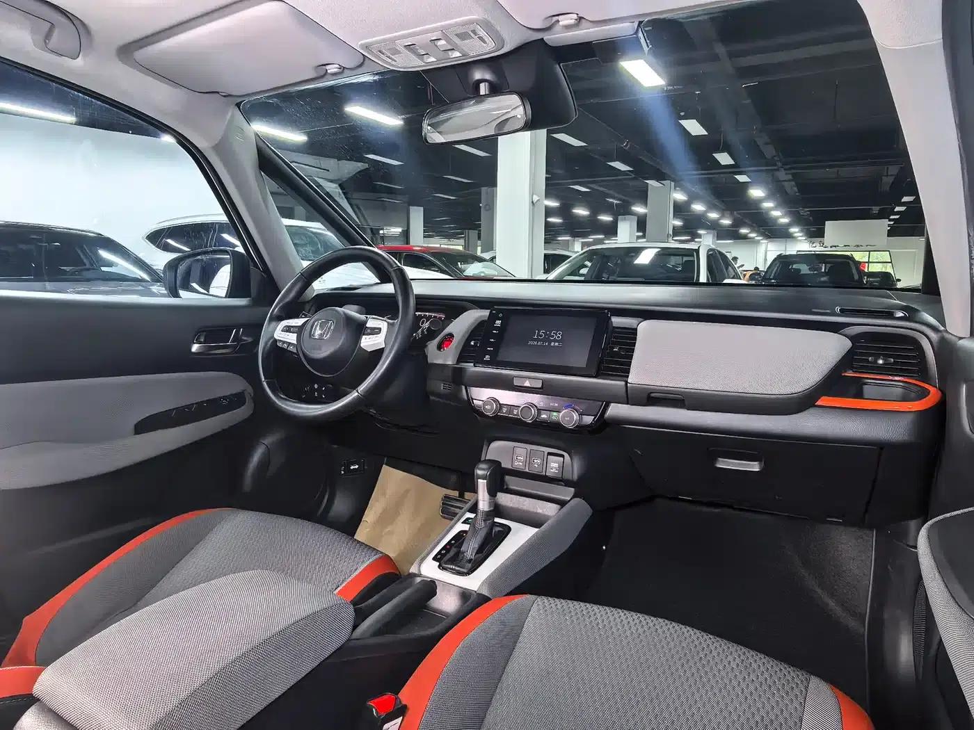 LIFE 2023 1.5L CVT SPO-SS Dynamic Edition — миниатюра 17