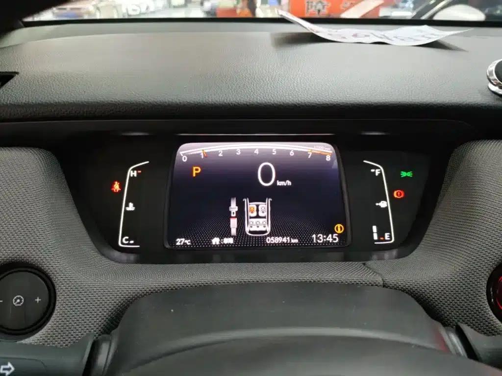 LIFE 2021 1.5L CVT CRO-S Fun Edition — миниатюра 12