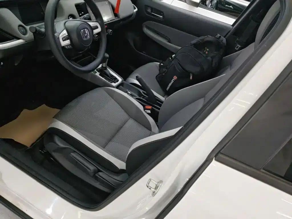 LIFE 2021 1.5L CVT CRO-S Fun Edition — миниатюра 15