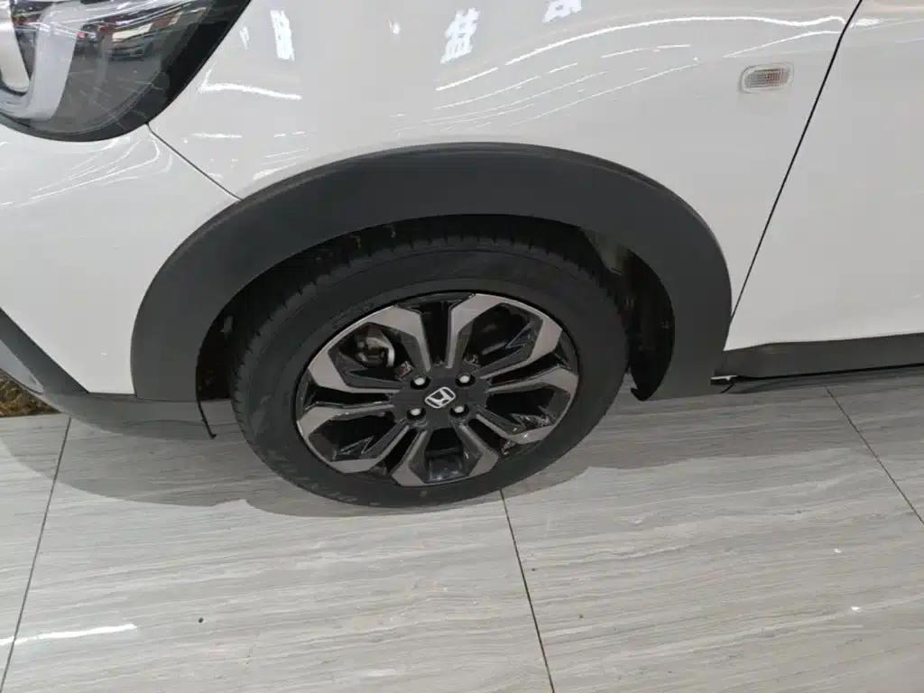 LIFE 2021 1.5L CVT CRO-S Fun Edition — миниатюра 23