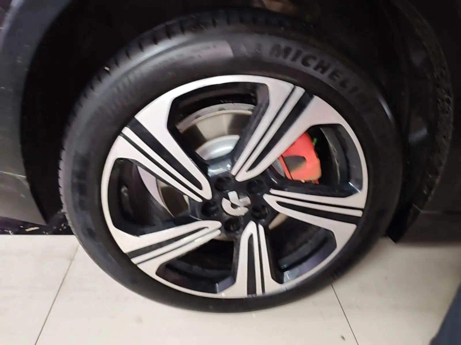 Nio ES8 2026 Model 6-seat Executive Luxury Edition — миниатюра 11