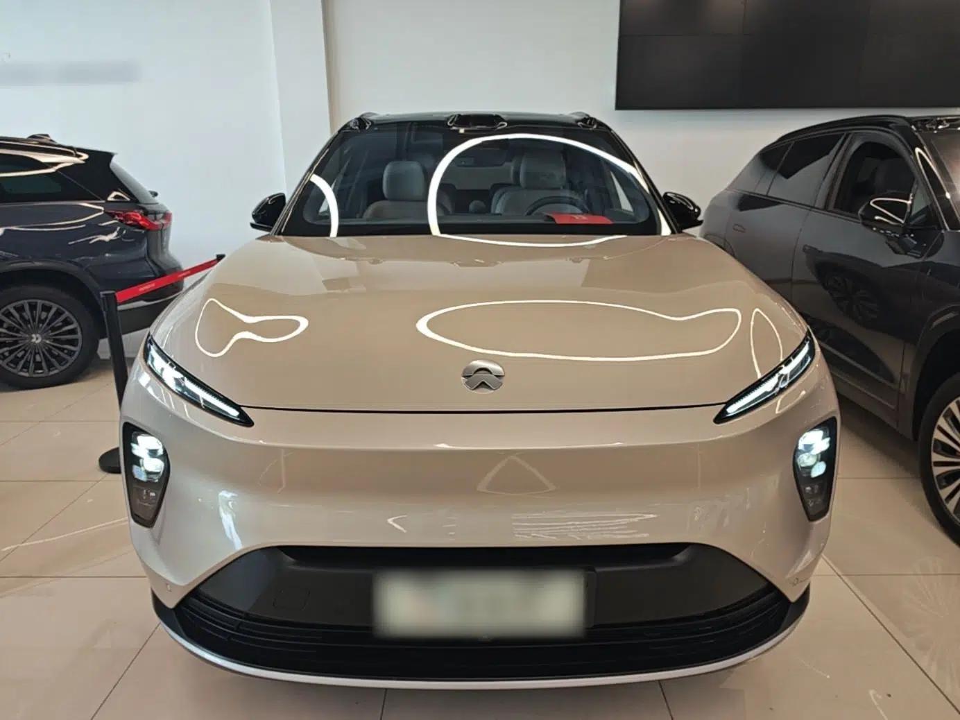 Nio ES8 2023 100kWh — миниатюра 2