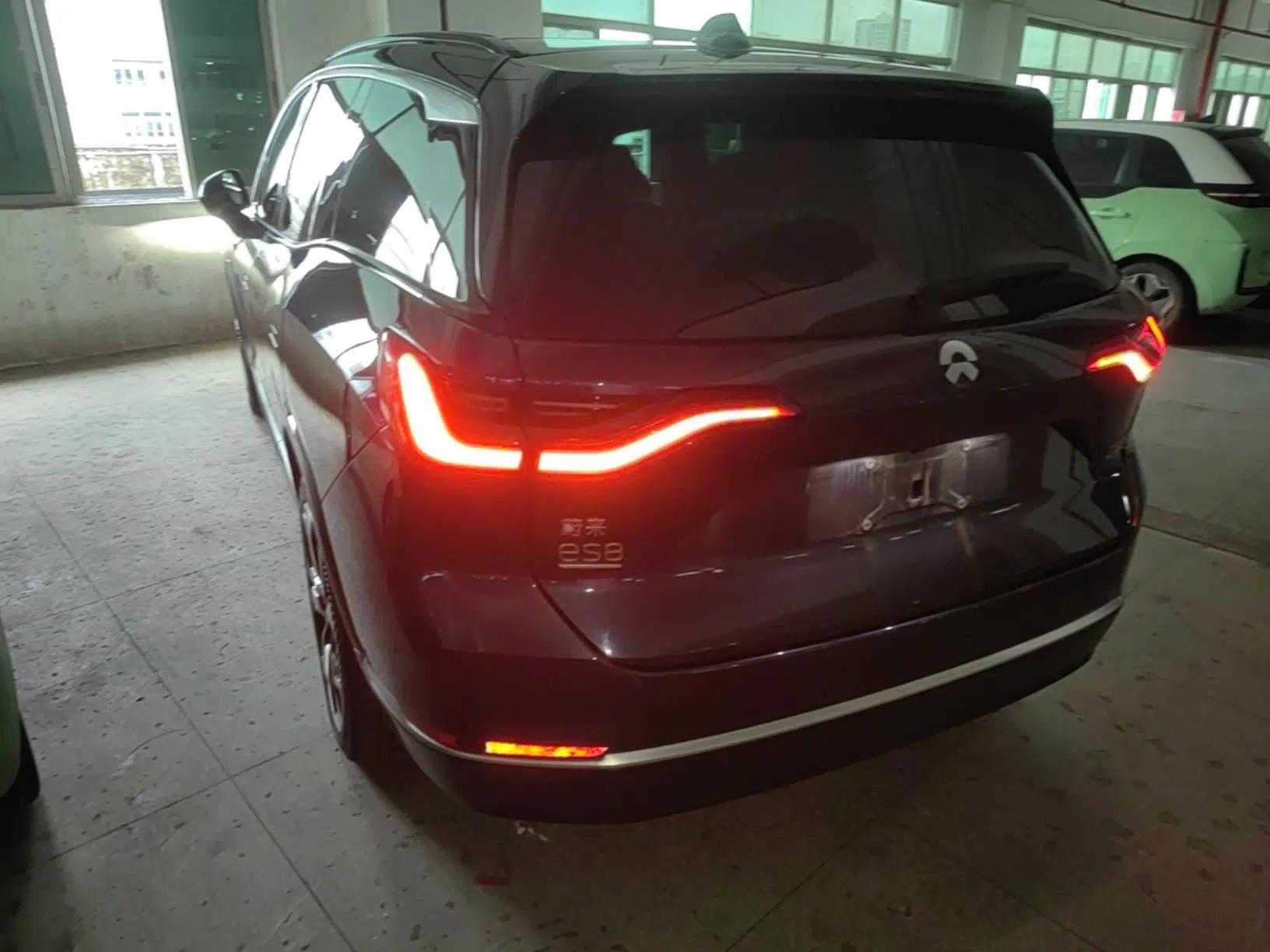 Nio ES8 2022 75 kWh Flagship Version Six Seats — миниатюра 4