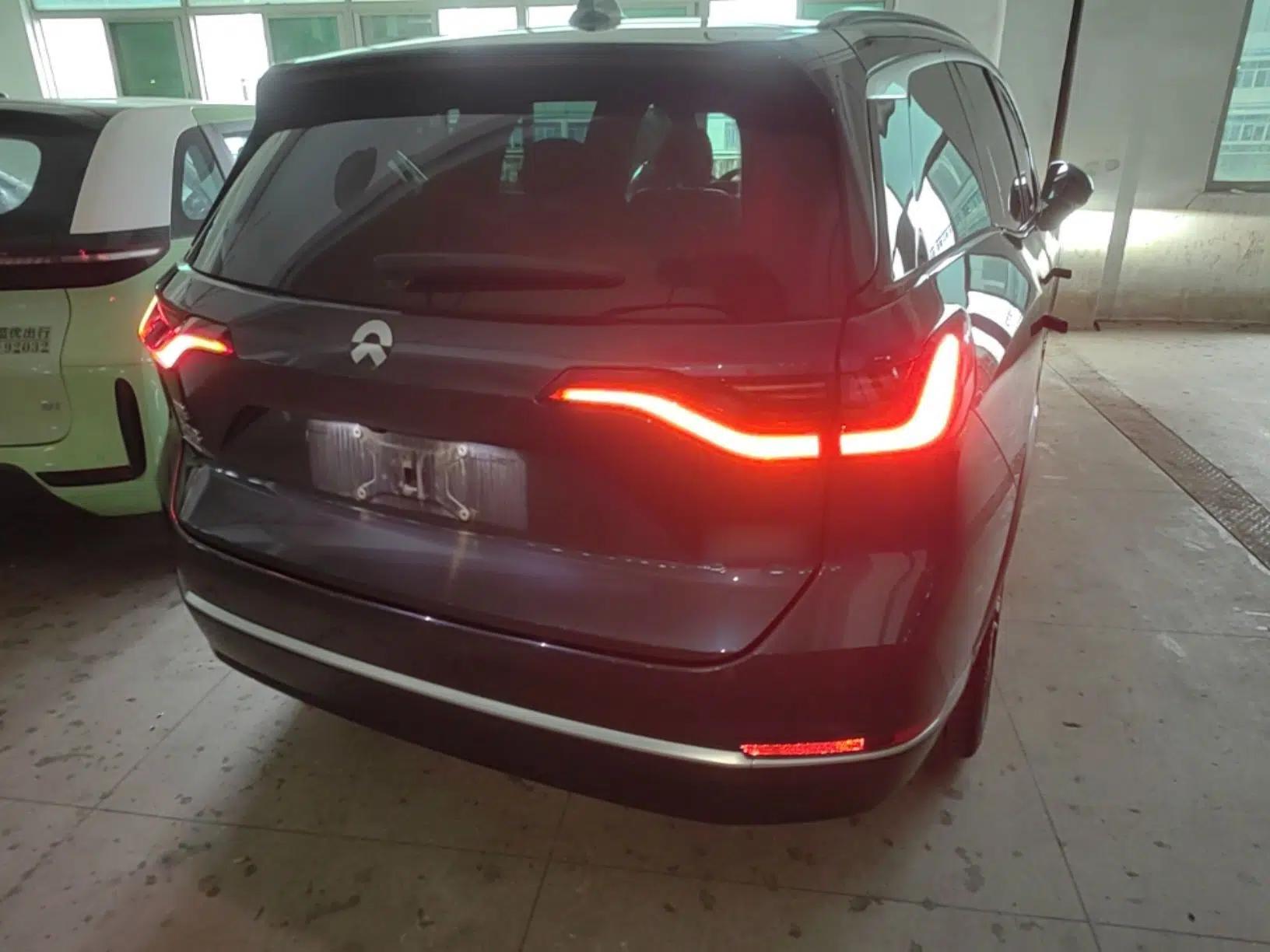 Nio ES8 2022 75 kWh Flagship Version Six Seats — миниатюра 6