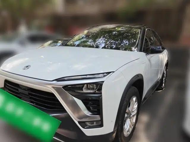 Nio ES8 2018 355 km Base Version 6-Seater Edition