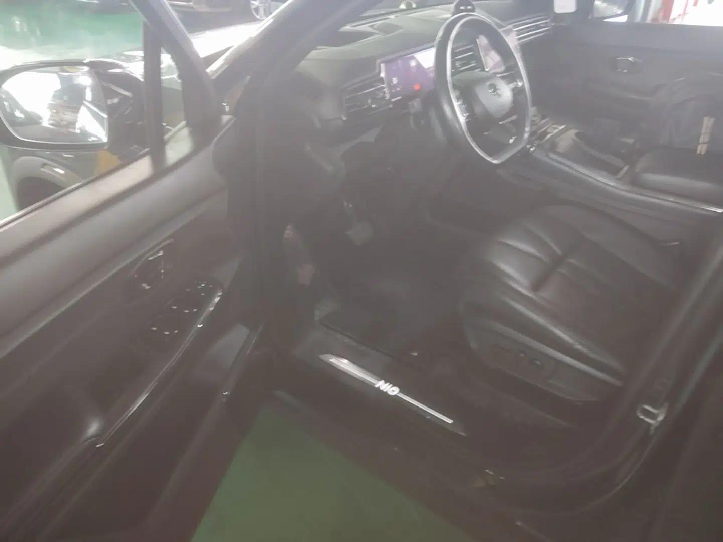 Nio ES8 2020 415 km Range 7-Seater Version — миниатюра 23