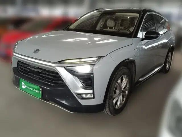 Nio ES8 2018 355 km Base Version 7-Seater Edition
