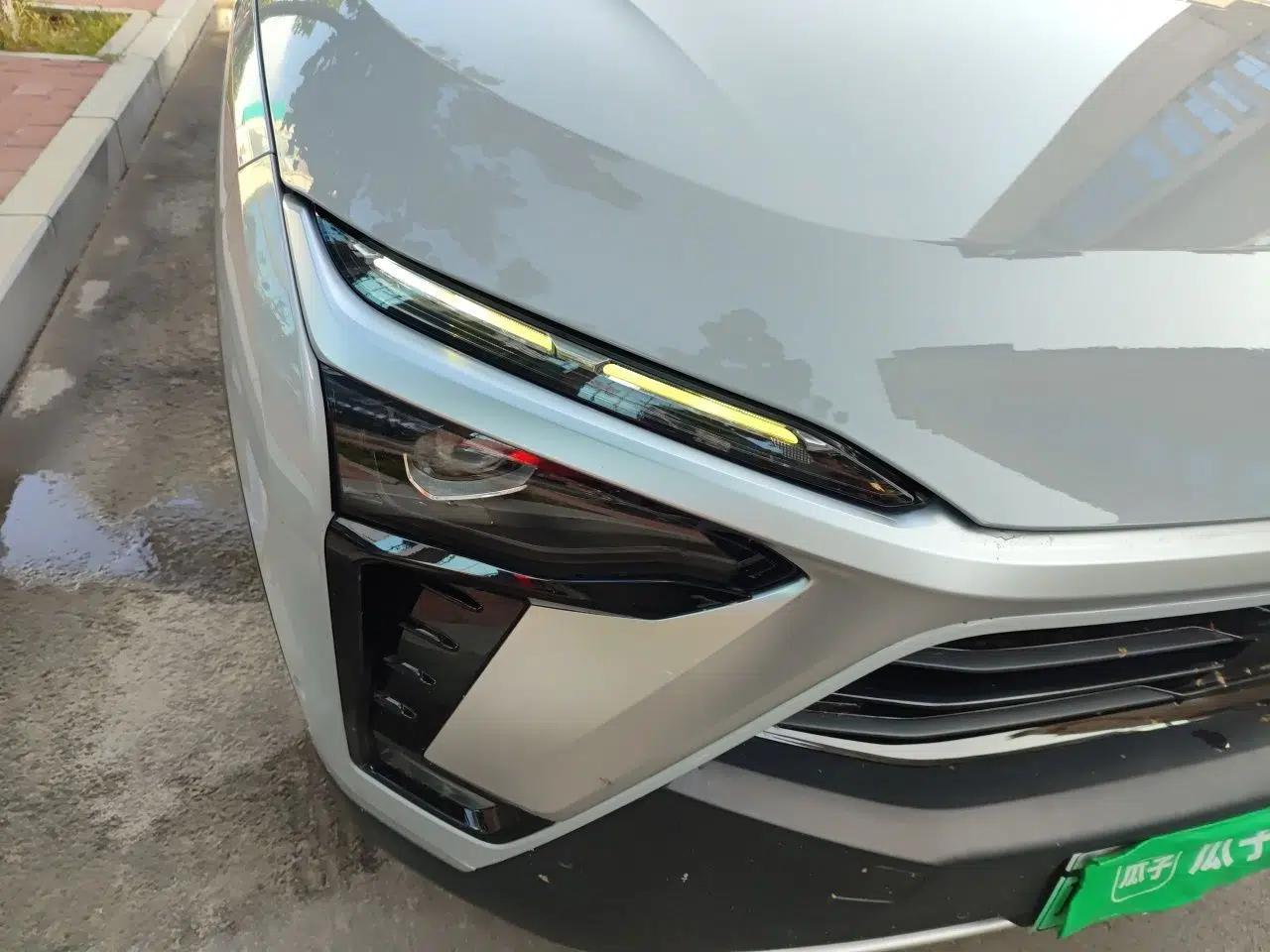 Nio ES8 2020 580 km Range Signature Edition Six-Seater Version — миниатюра 7