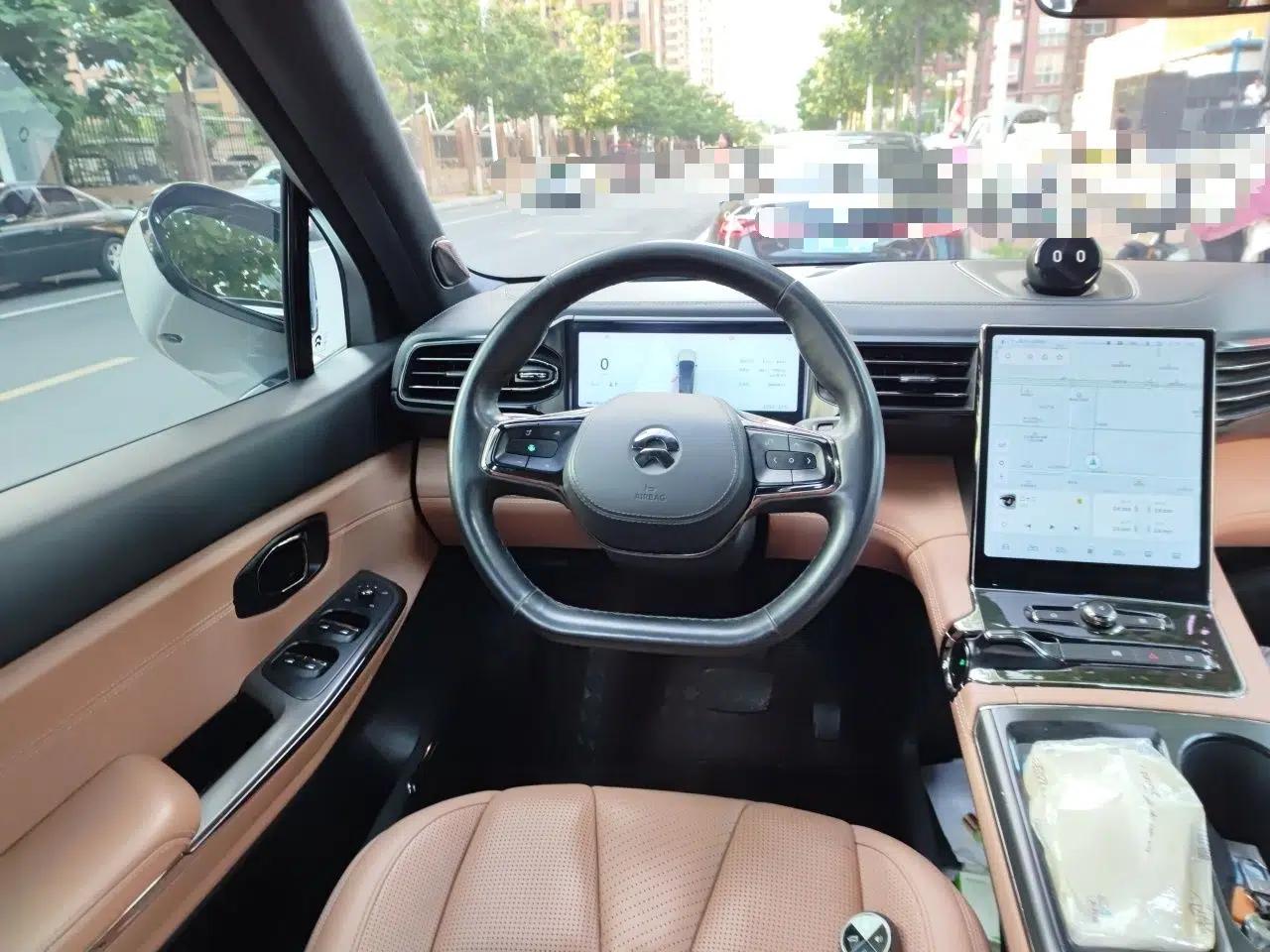 Nio ES8 2020 580 km Range Signature Edition Six-Seater Version — миниатюра 10
