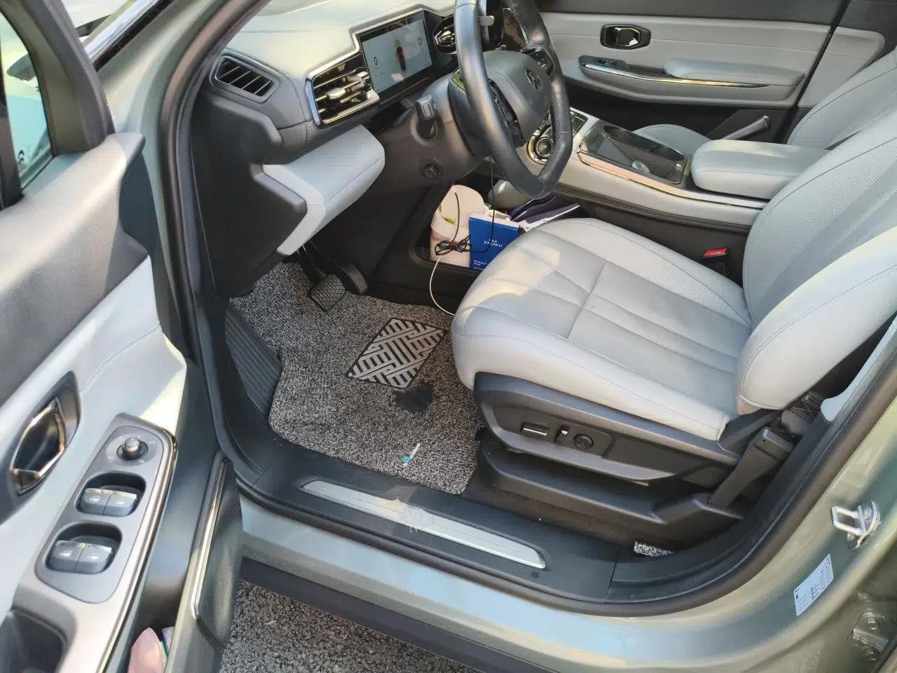 Nio ES8 2020 450 km Range 7-Seater Version — миниатюра 16