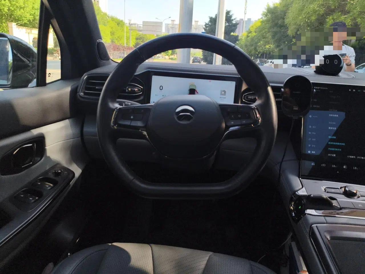 Nio ES8 2020 450 km Range 7-Seater Version — миниатюра 10