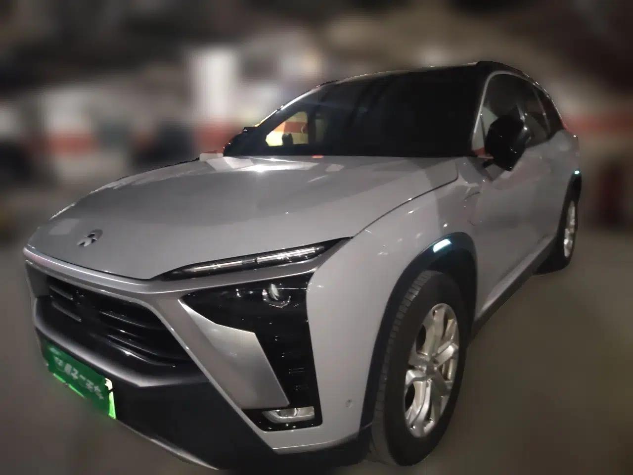 Nio ES8 2022 100kWh Signature Edition Seven-Seater — миниатюра 1
